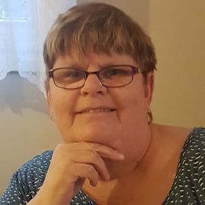 Meet your Posher, Evelyn